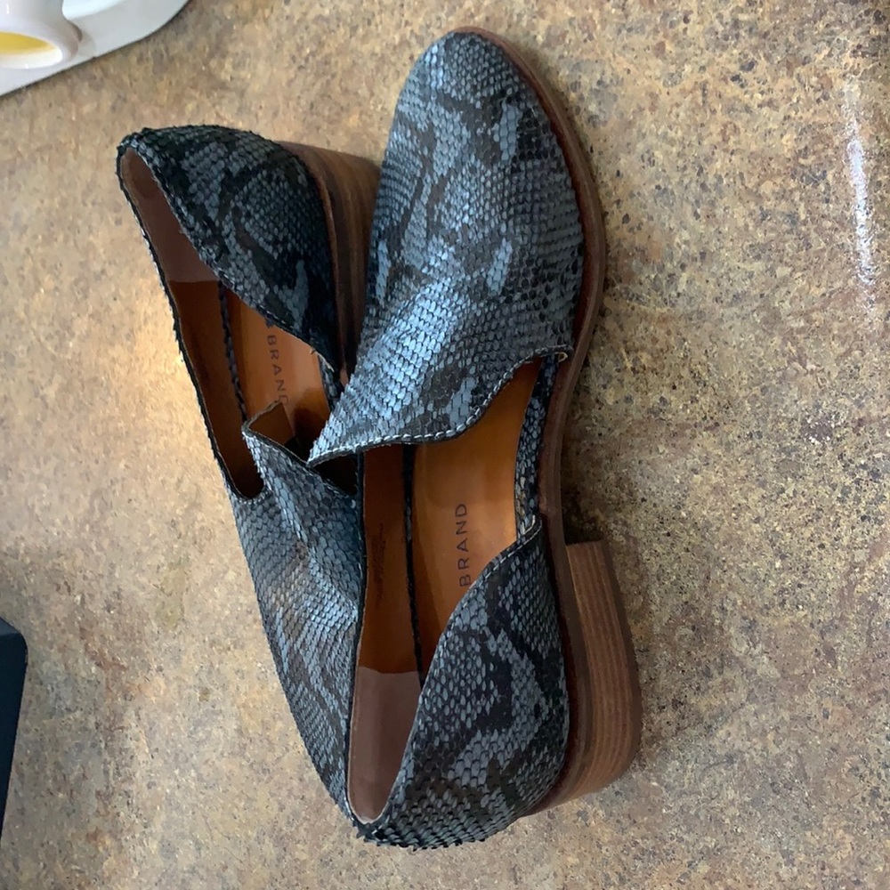 Lucky brand flats